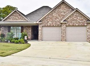 5600 Shirleywood Pkwy, Northport, AL 35473