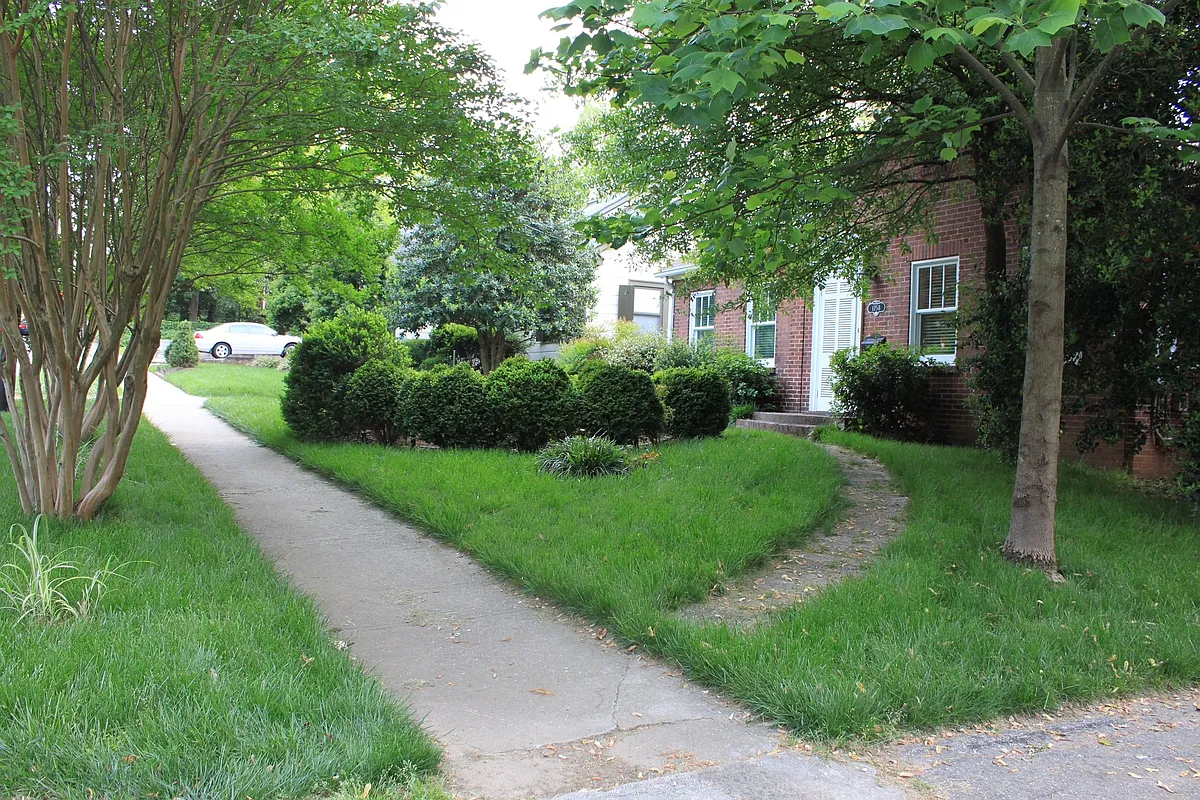 Building Photo - 1758 Monroe Dr NE