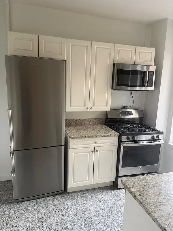 520 West 213th Street 6H