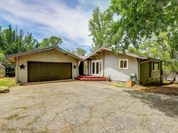 15130 Woodland Loop, Penn Valley, CA 95946