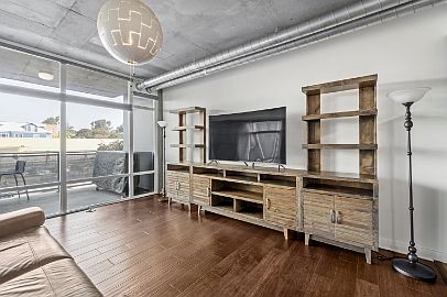 5th image of 1080 Park Blvd Unit 202