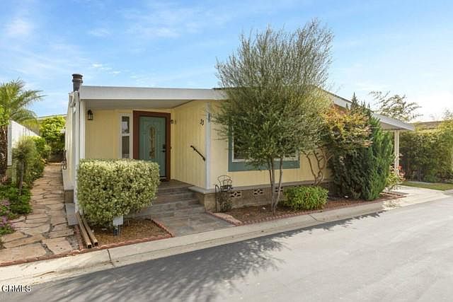 1st image of 4700 Aurora Dr #33