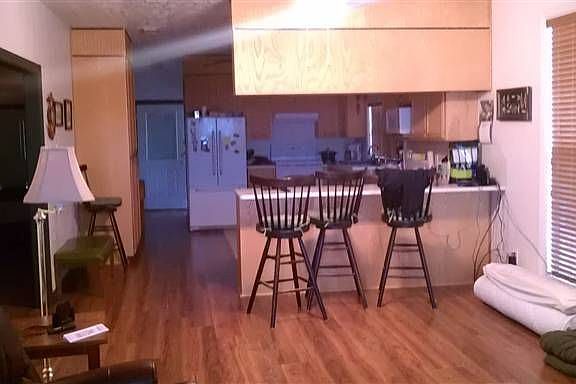 2nd image of 2109 Peterson St