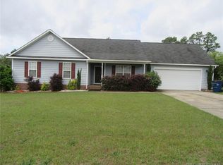 153 Cash Ave, Raeford, NC 28376