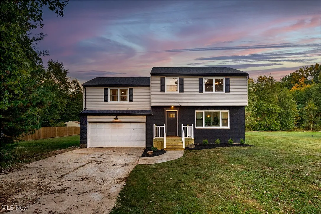 3691 Lyntz Townline Rd SW photo 1