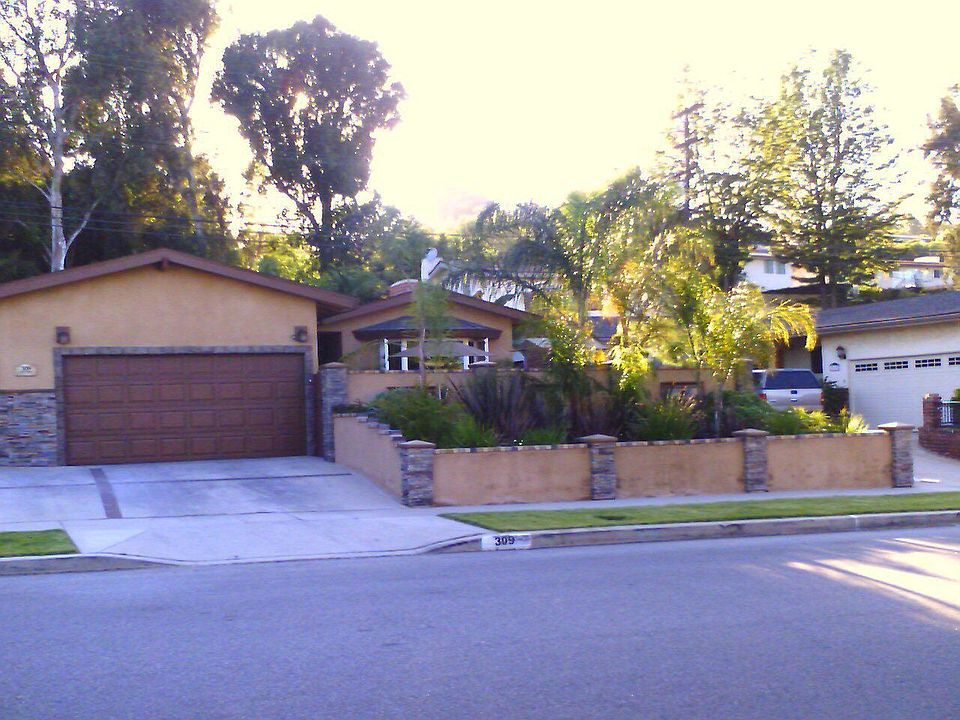 House Vew - Front