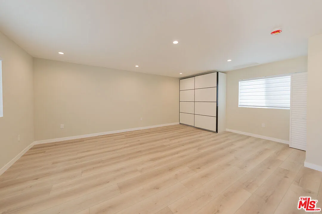 Studio, 1.0 bath, 480 sqft, $1,950 — Photo 3