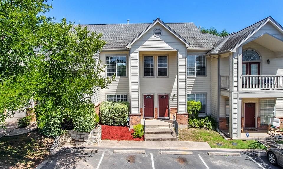 1st image of 12229 Chelsea Glen Pl