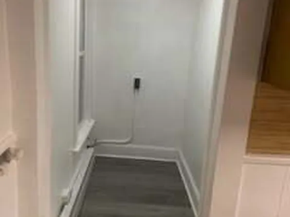 79 Chestnut St, Winsted, CT 06098