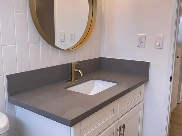 1638 Granville Ave #5 — Photo 3