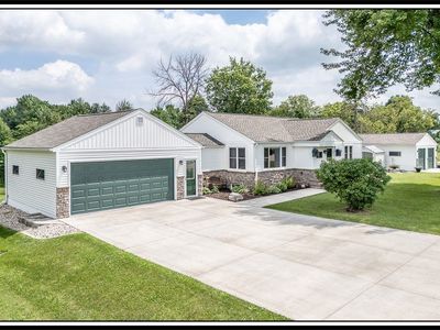 N2742 Givens Rd, Hortonville, WI, 54944
