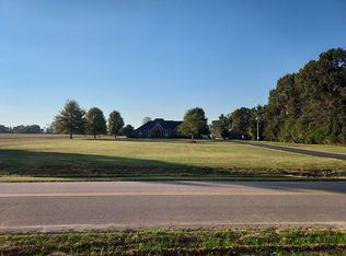79 Esquire Peek Rd, Humboldt, TN 38343