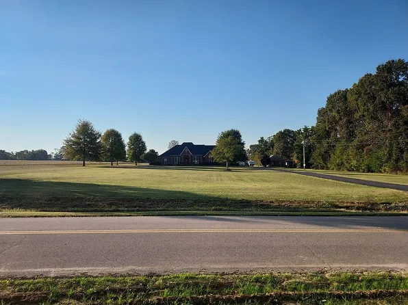 79 Esquire Peek Rd, Humboldt, TN 38343