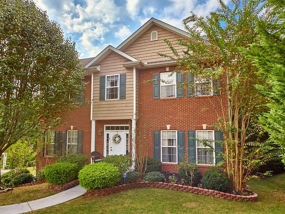 1st image of 2804 Timber Green Ln