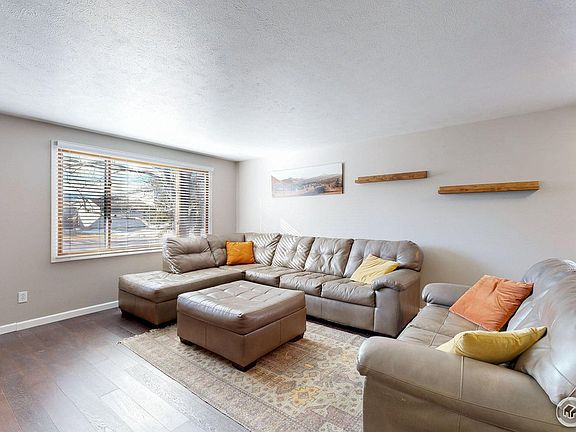 2nd image of 3530 Westminster Ct