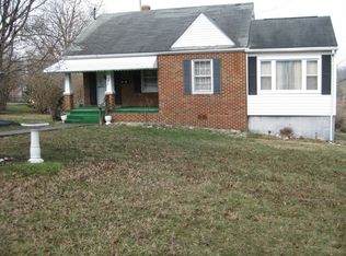 6412 Spring Ave, Radford, VA 24141
