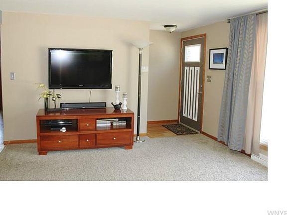 4th image of 45 Rosemont Dr