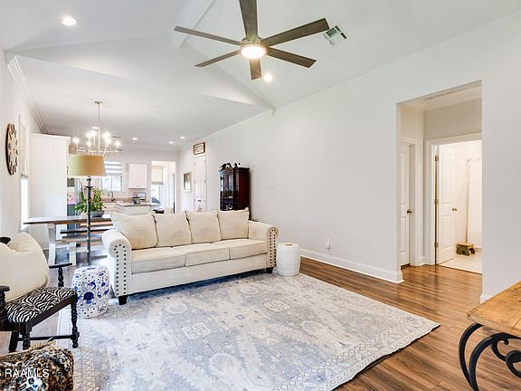 4th image of 103 Grays Landing Ln