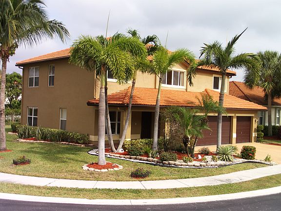 2nd image of 1501 Siena Ln