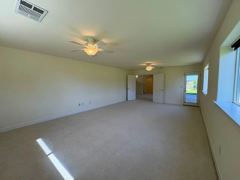 6255 Peacock Way — Photo 41