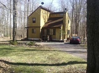211 Minsi Trl W, Long Pond, PA 18334