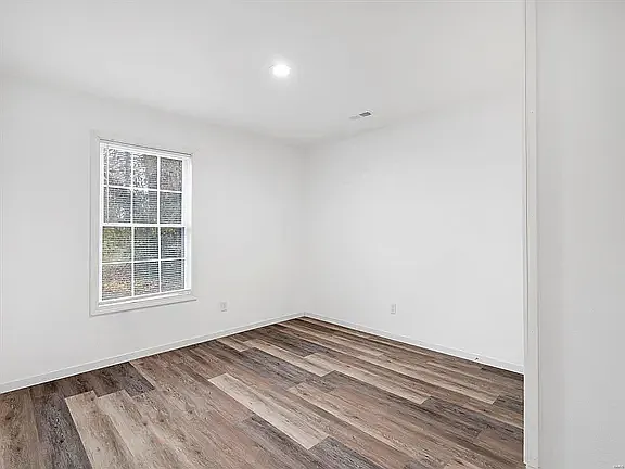 424 S Park St — Photo 6