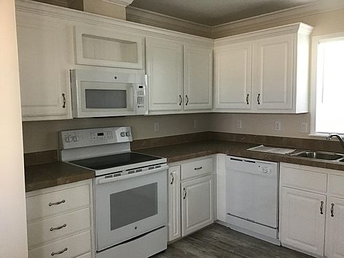 2nd image of 230 Suncrest Ln