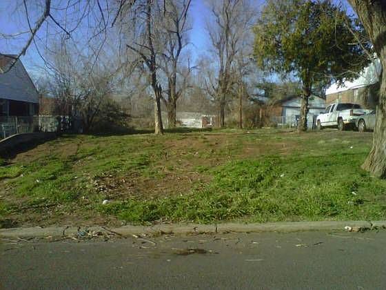 1st image of 2107 NE 19th St