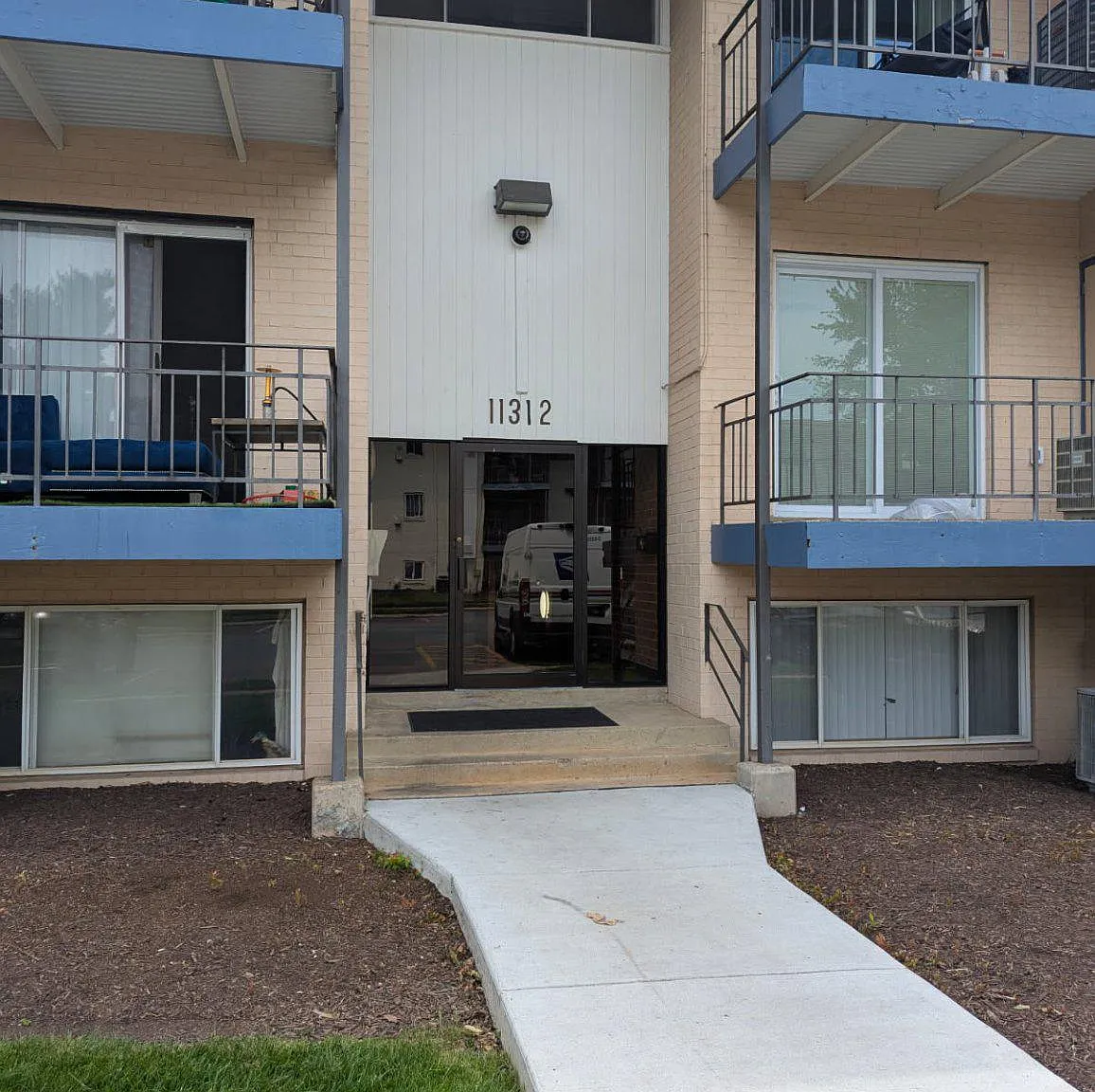 1 bed, 1.0 bath, 759 sqft, $1,650 — Photo 1