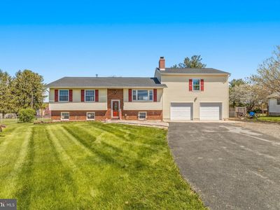 2406 Neudecker Rd, Westminster, MD 21157