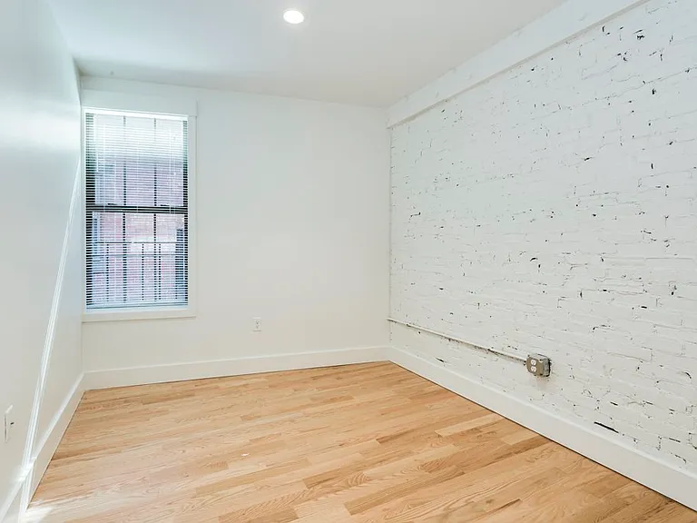 282 North St #6 — Photo 21