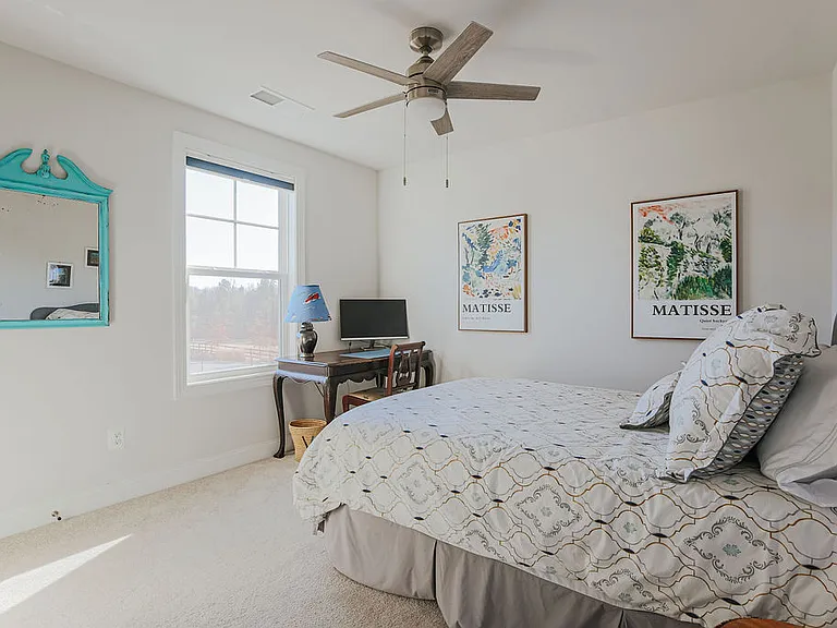 505 Crimson St — Photo 32