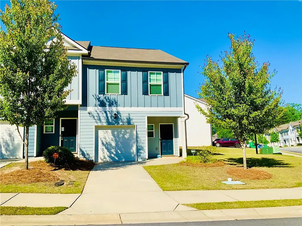 3 bed, 2.5 bath, 1512 sqft, $1,950 — Photo 2