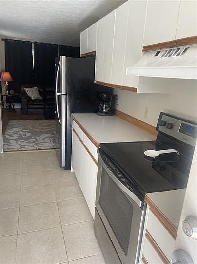 1st image of 7525 S Coast Hwy #4