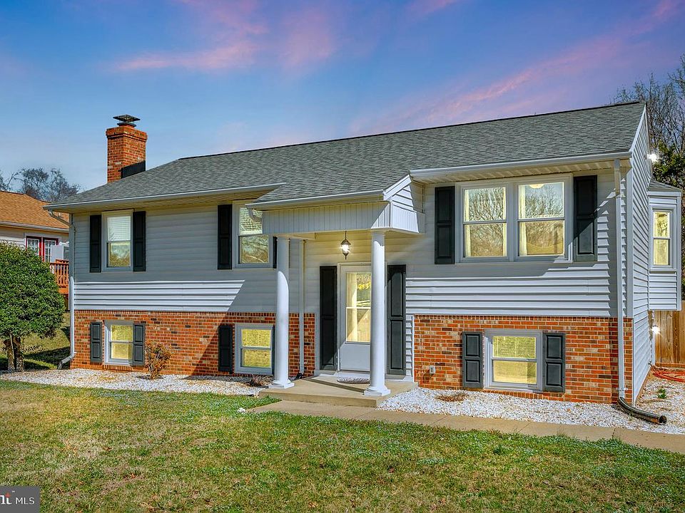 1st image of 713 Shamrock Dr