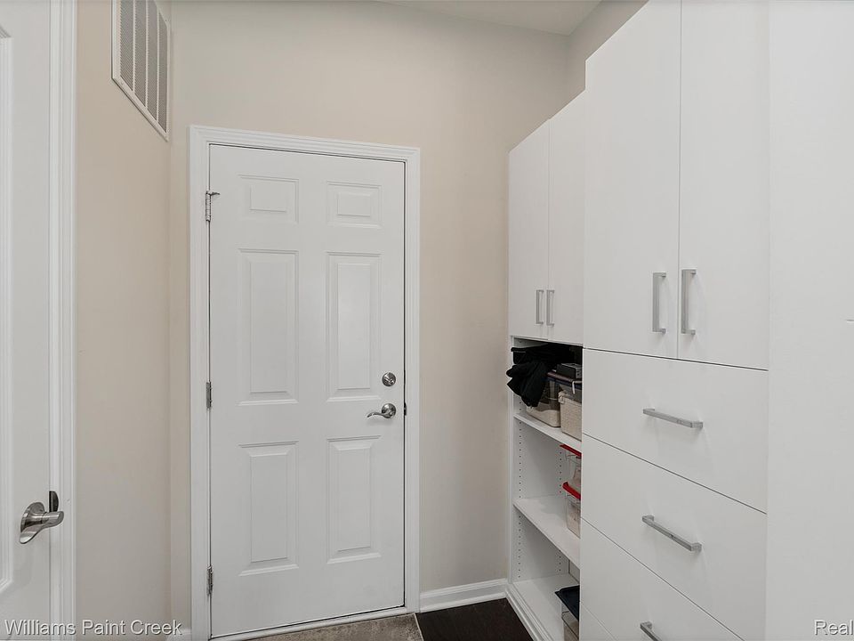 4727 Broomfield Way, photo 9