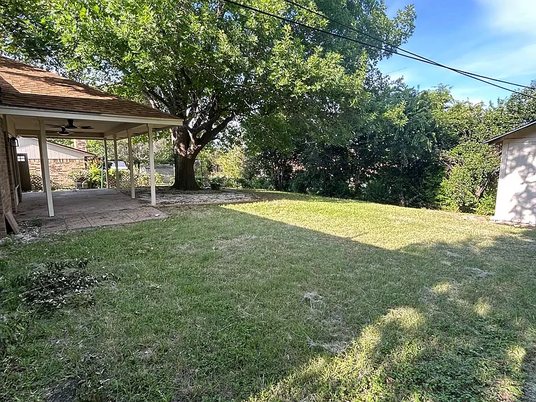3008 Westrim Dr — Photo 13