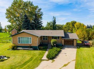 298 E 1st Ave NW, Glenwood, AB T0K 2R0