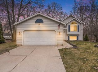 7310 Hallridge Dr NE, Belding, MI 48809