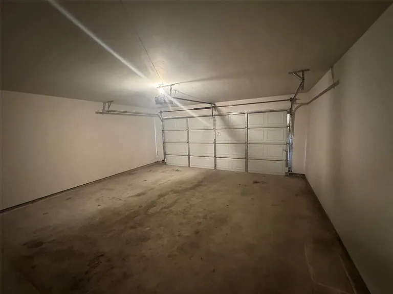 4818 Comal River Loop — Photo 37
