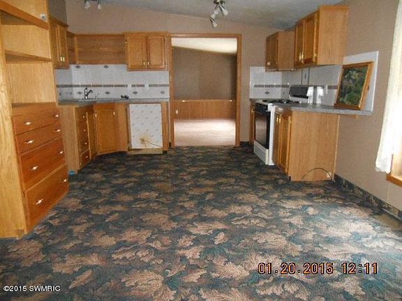 3rd image of 6757 126th Ave