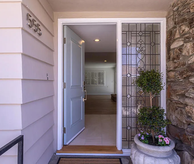 555 Paulette Pl — Photo 36