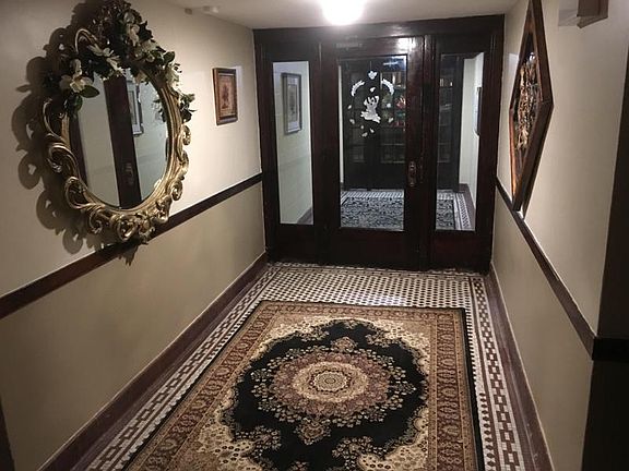 5th image of 2650 E 74th St #3