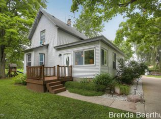 8961 Kreuter Rd NE, Rockford, MI 49341