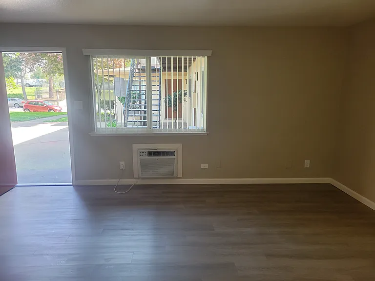 Carmichael Cove — Photo 13
