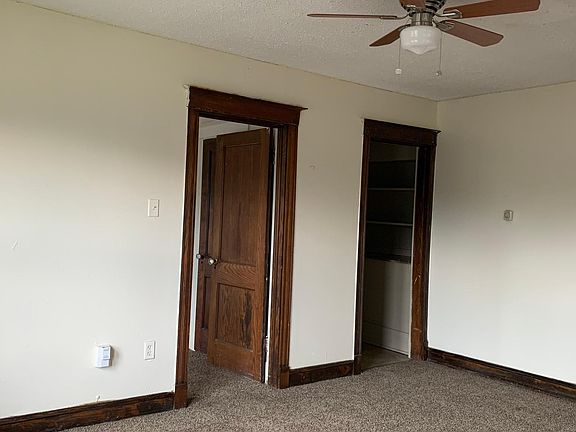 5th image of 3228 Tracy Ave #2S