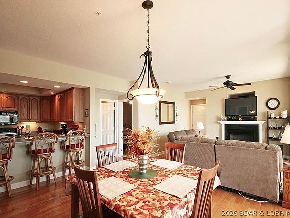 4th image of 985 Summer Place Dr Unit 1A