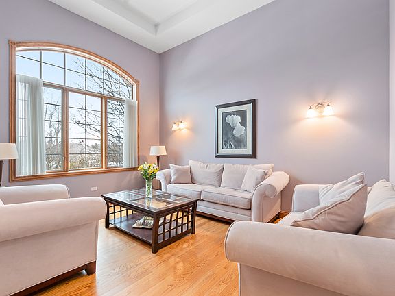 4th image of 15549 Julies Way