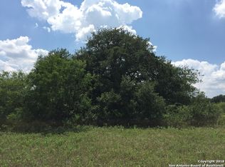 1025 State Highway 97 E, Floresville, TX 78114