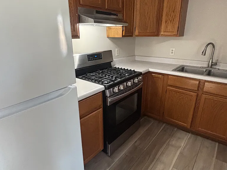 1710 Rogers Ave — Photo 16